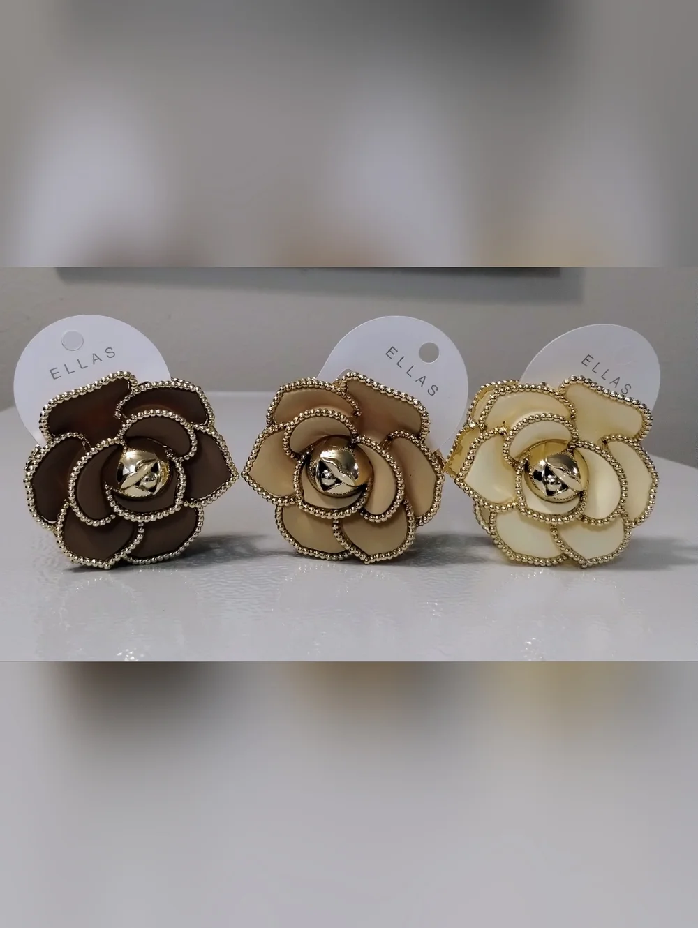 Camellia Hair Clips NWT 3 Pieces - Picture 2 of 12